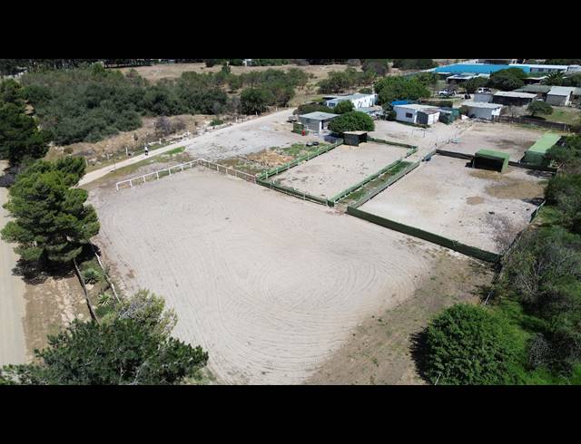 10,743M² SMALLHOLDING FOR SALE IN MORNING STAR